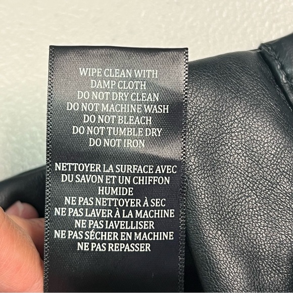 Blank NYC Women’s Black Faux Leather Pants with Belt Size 26 - Picture 8 of 9